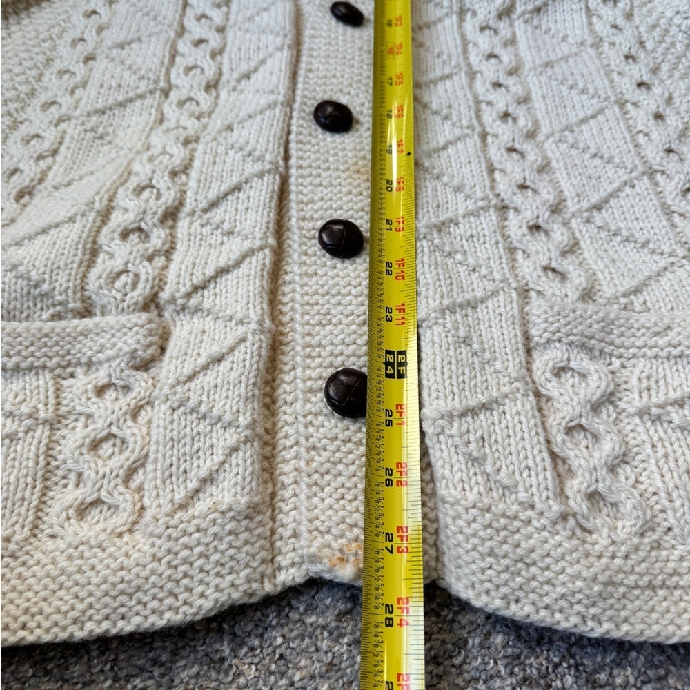 Vintage Cozy Irish Wool Cream Cable Knit Cardigan - Picture 11 of 15